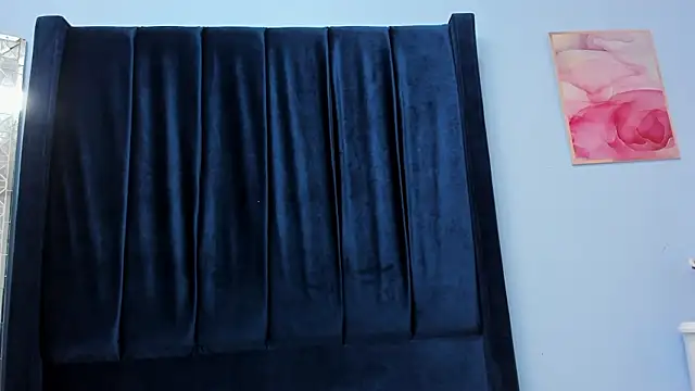 Snapshot of MarianRosse chatting on January 2026 07:12:01 PM MarianRosse online show from January 2026 07:12:01 PM