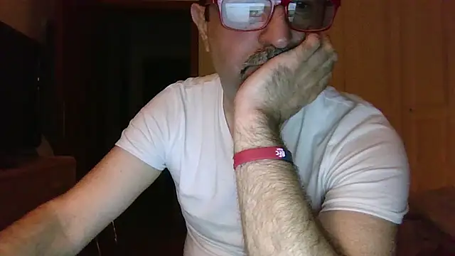 Snapshot of max_im69 chatting on June 2026 08:58:02 PM max im69 online show from June 2026 08:58:02 PM