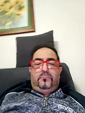 Snapshot of max_im69 chatting on December 2025 09:06:02 PM max im69 online show from December 2025 09:06:02 PM
