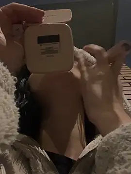 XBODTRIIPX online show from December 2025 03:07:01 AM