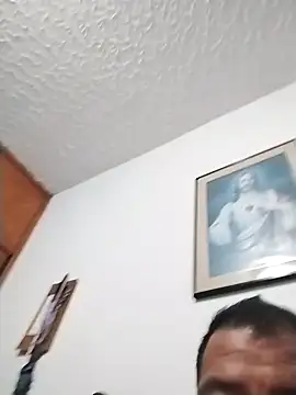 latinblack16 online show from November 2025 03:21:02 AM