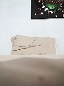 latinblack16 online show from October 2025 03:28:01 AM