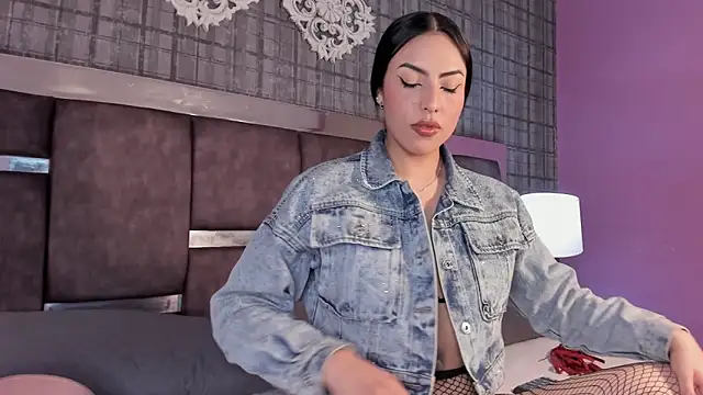 Snapshot of AmaaraRosse chatting on October 2025 01:32:02 PM AmaaraRosse online show from October 2025 01:32:02 PM