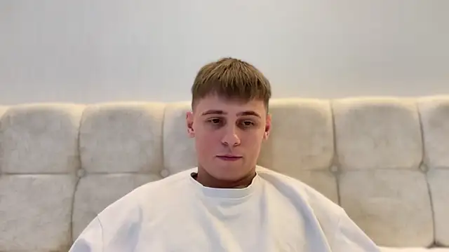 Snapshot of Tyler_Garner chatting on September 2025 01:33:02 PM Tyler Garner online show from September 2025 01:33:02 PM