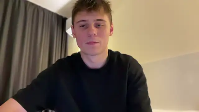 Snapshot of Tyler_Garner chatting on October 2025 08:55:01 PM Tyler Garner online show from October 2025 08:55:01 PM