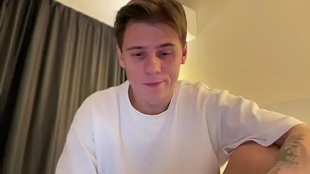 Snapshot of Tyler_Garner chatting on October 2025 02:50:01 PM Tyler Garner online show from October 2025 02:50:01 PM