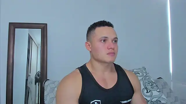 KingLevi01 online show from April 2026 10:23:02 PM