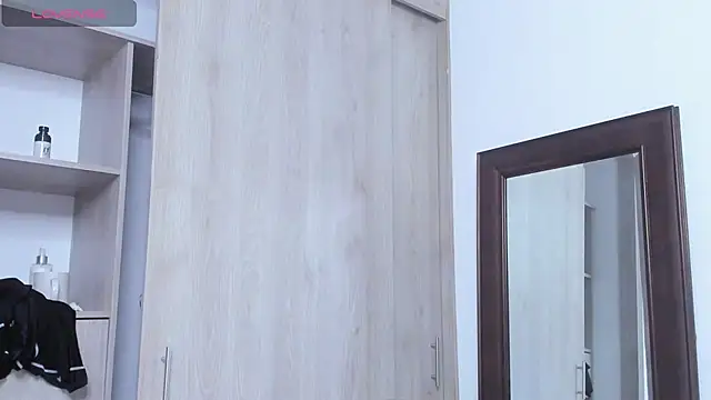 KingLevi01 online show from October 2025 11:12:02 PM