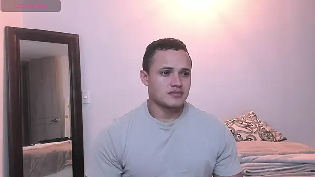 KingLevi01 online show from September 2025 02:39:01 AM