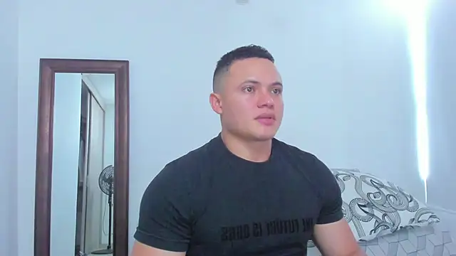 KingLevi01 online show from March 2026 07:27:02 PM