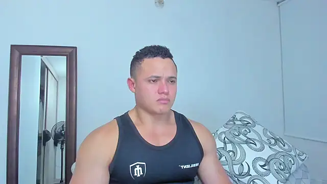 KingLevi01 online show from March 2026 12:33:01 AM