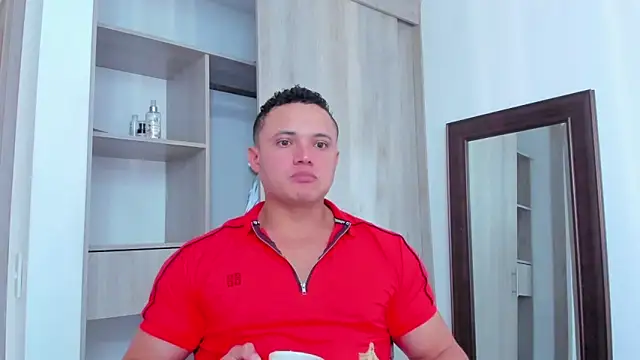 KingLevi01 online show from February 2026 09:32:01 PM