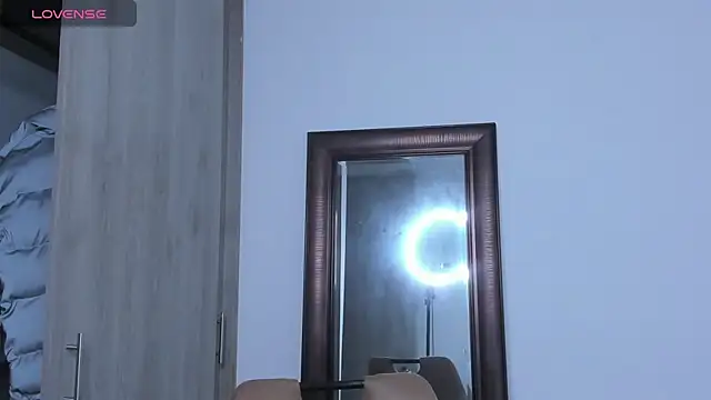 KingLevi01 online show from October 2025 09:05:01 PM