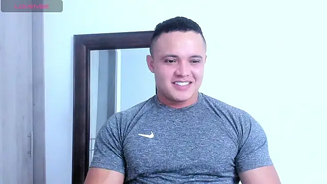 KingLevi01 online show from September 2025 11:11:01 PM