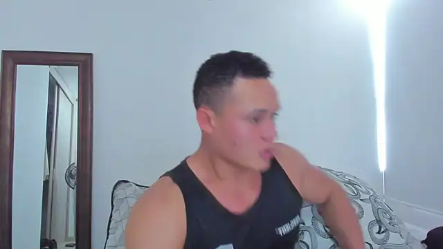KingLevi01 online show from June 2026 07:13:01 PM