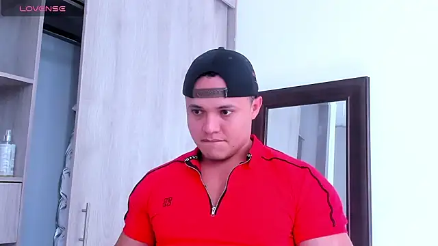 KingLevi01 online show from January 2026 03:04:02 PM