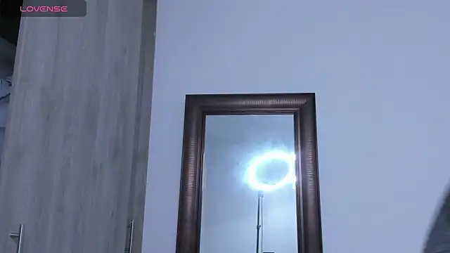 KingLevi01 online show from October 2025 10:00:01 PM