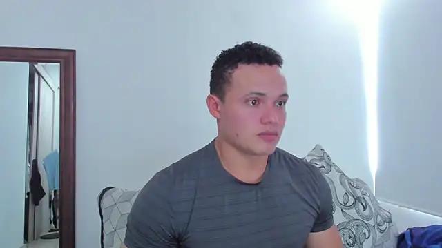 KingLevi01 online show from May 2026 04:58:01 PM