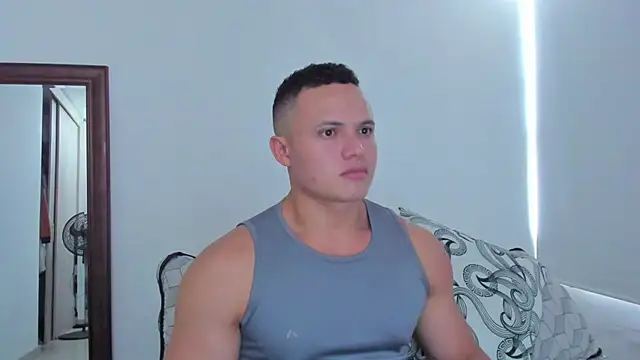 KingLevi01 online show from May 2026 07:55:01 PM