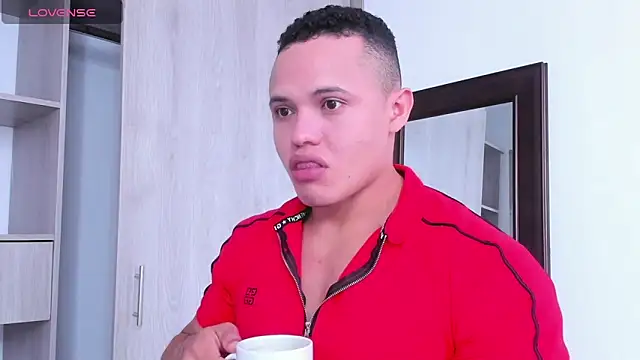 KingLevi01 online show from September 2025 04:35:02 PM