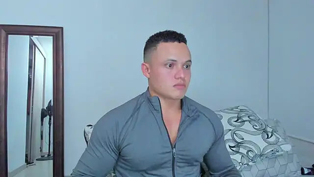 KingLevi01 online show from May 2026 03:57:01 AM