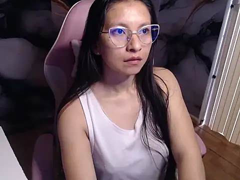 mia wetts online show from September 2025 07:24:02 PM