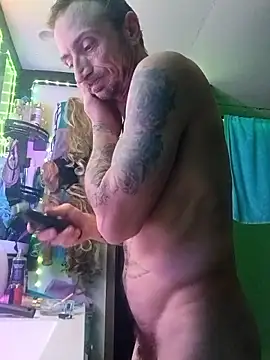 Mrluckstick online show from November 2025 03:18:01 AM