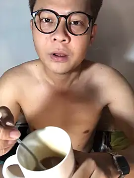 datnguyenvn online show from February 2026 06:33:01 AM