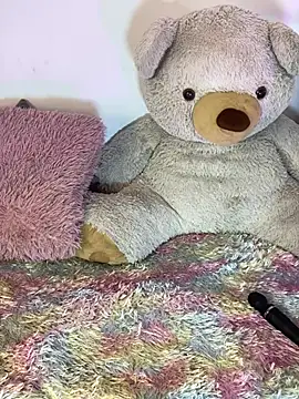 Charlottediolet online show from March 2026 12:45:01 PM