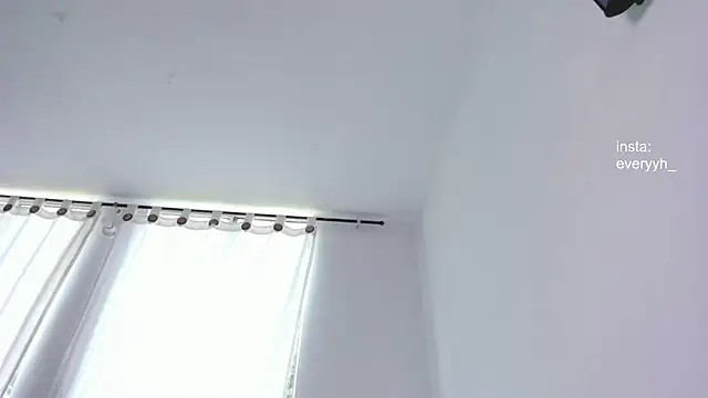 Sweet poetryy online show from April 2026 04:00:02 PM