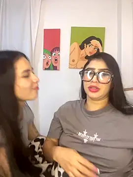Snapshot of Sweet_and_Rous0 chatting on October 2025 04:44:02 AM Sweet and Rous0 online show from October 2025 04:44:02 AM