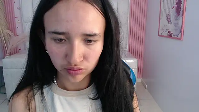 bella vibess s online show from November 2025 08:08:01 PM