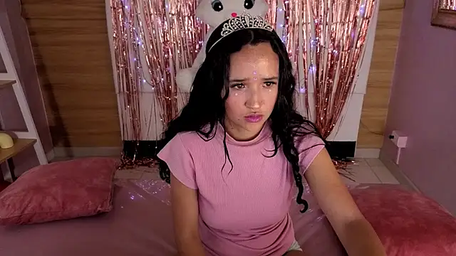 bella vibess s online show from April 2026 12:45:01 PM