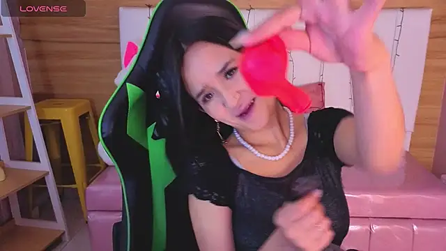 bella vibess s online show from February 2026 12:39:01 PM