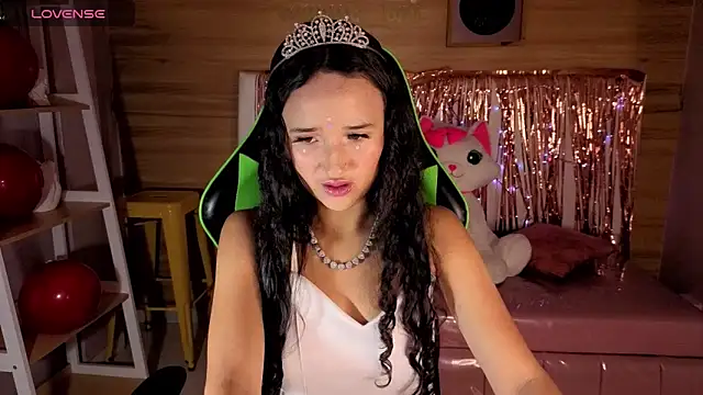 bella vibess s online show from April 2026 12:53:01 PM