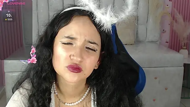 bella vibess s online show from November 2025 08:35:02 PM