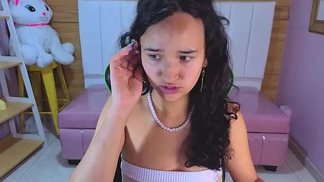 bella vibess s online show from February 2026 12:51:02 PM