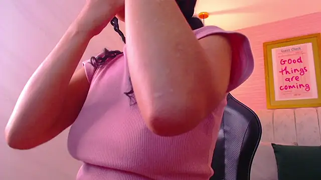 bella vibess s online show from November 2025 08:34:02 PM