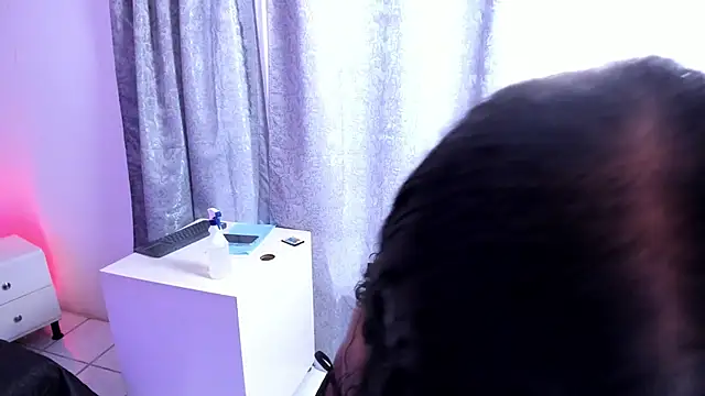 Ambeer fox  online show from November 2025 08:09:02 PM