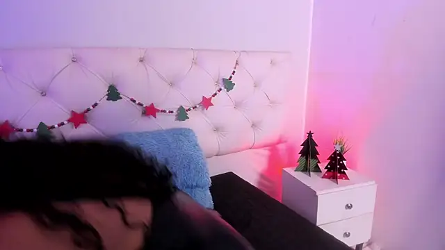 Ambeer fox  online show from December 2025 08:10:01 PM