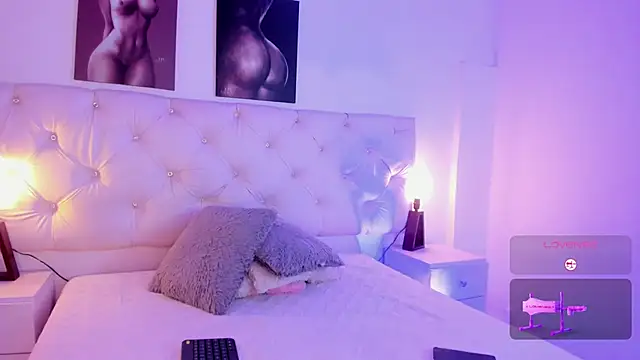 Ambeer fox  online show from December 2025 07:26:01 PM