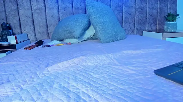 Ambeer fox  online show from March 2026 12:54:02 PM