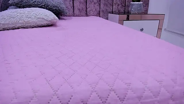 Ambeer fox  online show from March 2026 01:27:01 PM