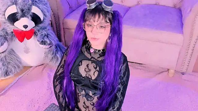 BizzyNoar online show from April 2026 02:45:02 PM