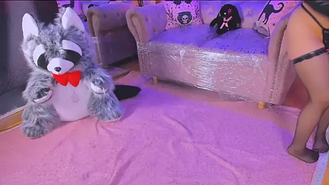 BizzyNoar online show from April 2026 01:50:02 PM