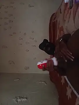 Snapshot of Pondo10 chatting on November 2025 01:44:02 PM Pondo10 online show from November 2025 01:44:02 PM