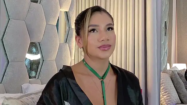 NicoleArmani online show from March 2026 04:51:02 PM