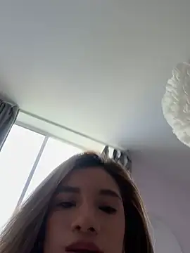 NicoleArmani online show from September 2025 04:14:01 PM