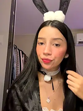 Min junn online show from October 2025 03:04:01 AM