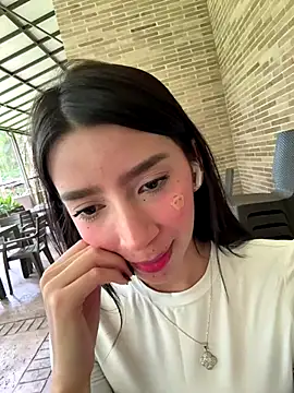 Min junn online show from October 2025 08:43:01 PM